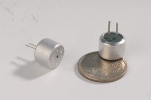 Микрофон конденсаторный электретный МКЭ-389-1 — цена и фото